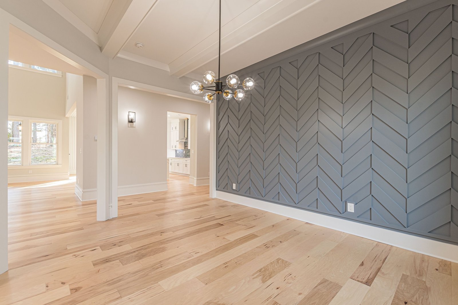 104-web-or-mls-Darwish Dr-104