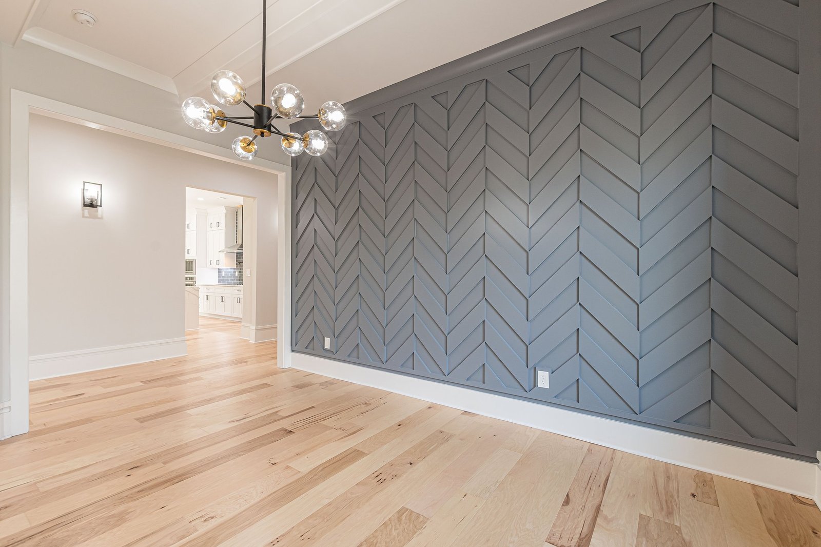 105-web-or-mls-Darwish Dr-105