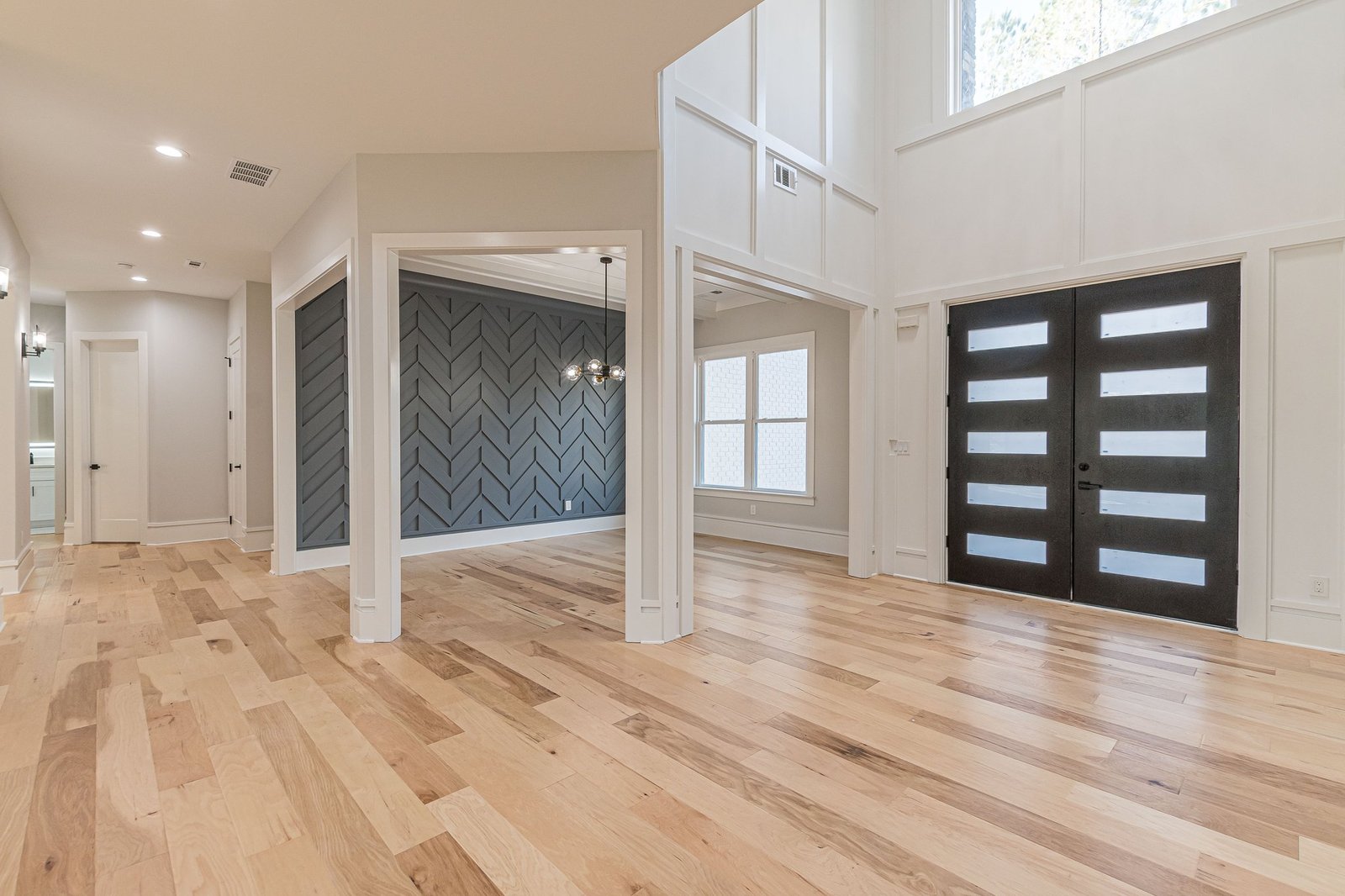 110-web-or-mls-Darwish Dr-110