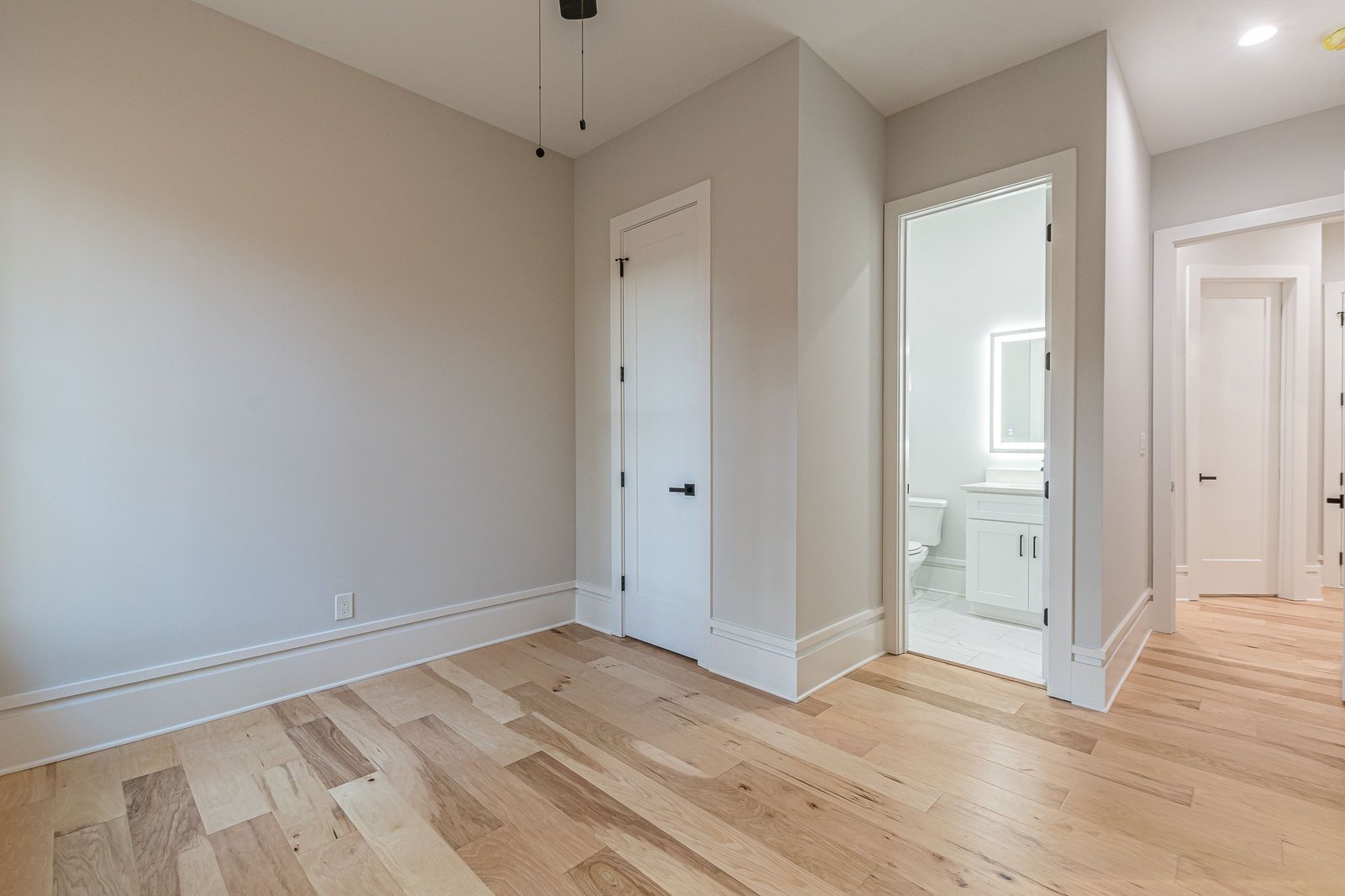 149-web-or-mls-Darwish Dr-149