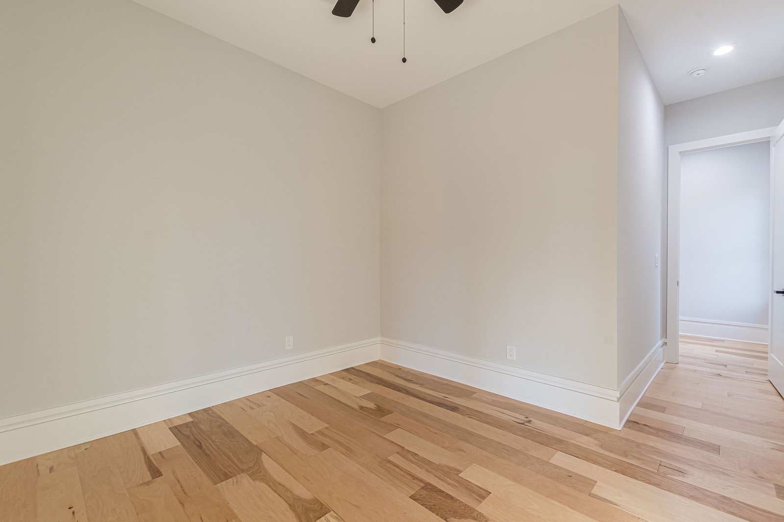 159-web-or-mls-Darwish Dr-159