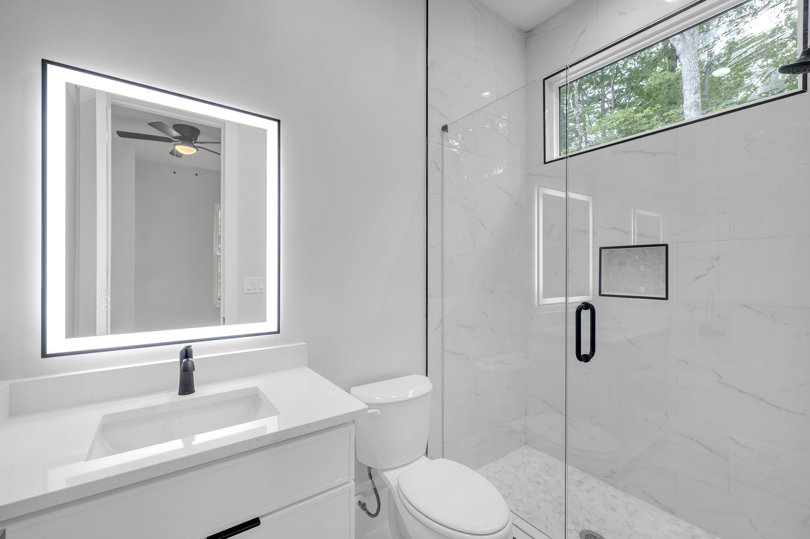 2015 Fountainbleau dr -23
