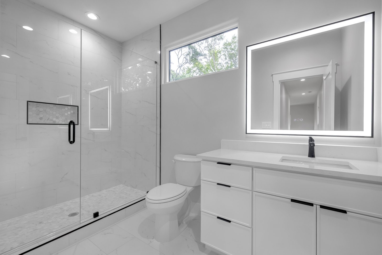 2015 Fountainbleau dr -30