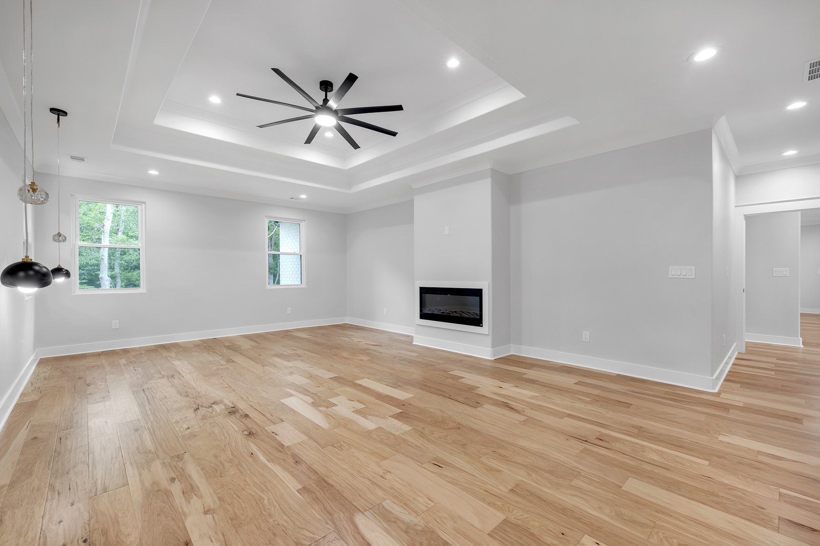 2015 Fountainbleau dr -39