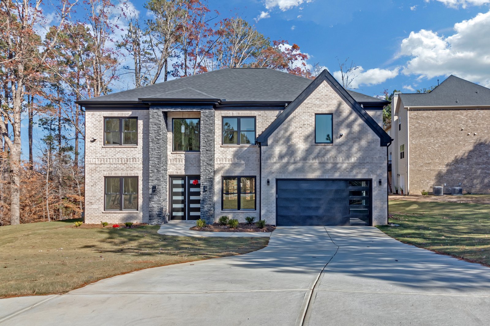 210 Valerie Cir-02