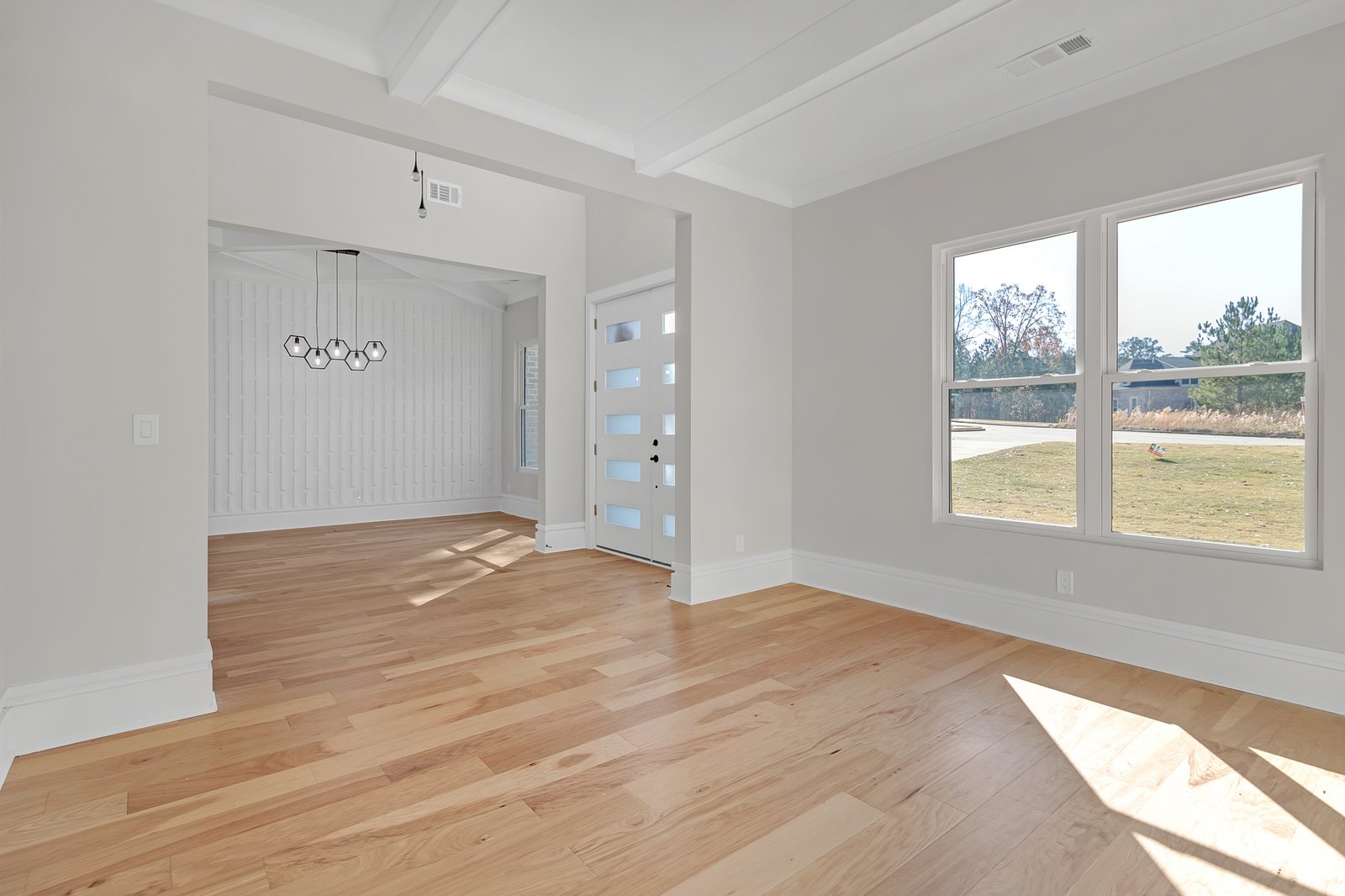 210 Valerie Cir-04