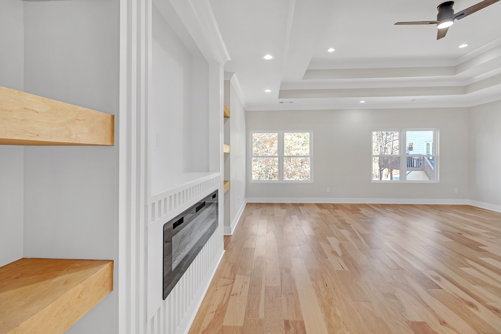 210 Valerie Cir-11
