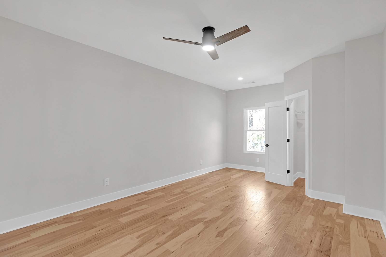 210 Valerie Cir-15