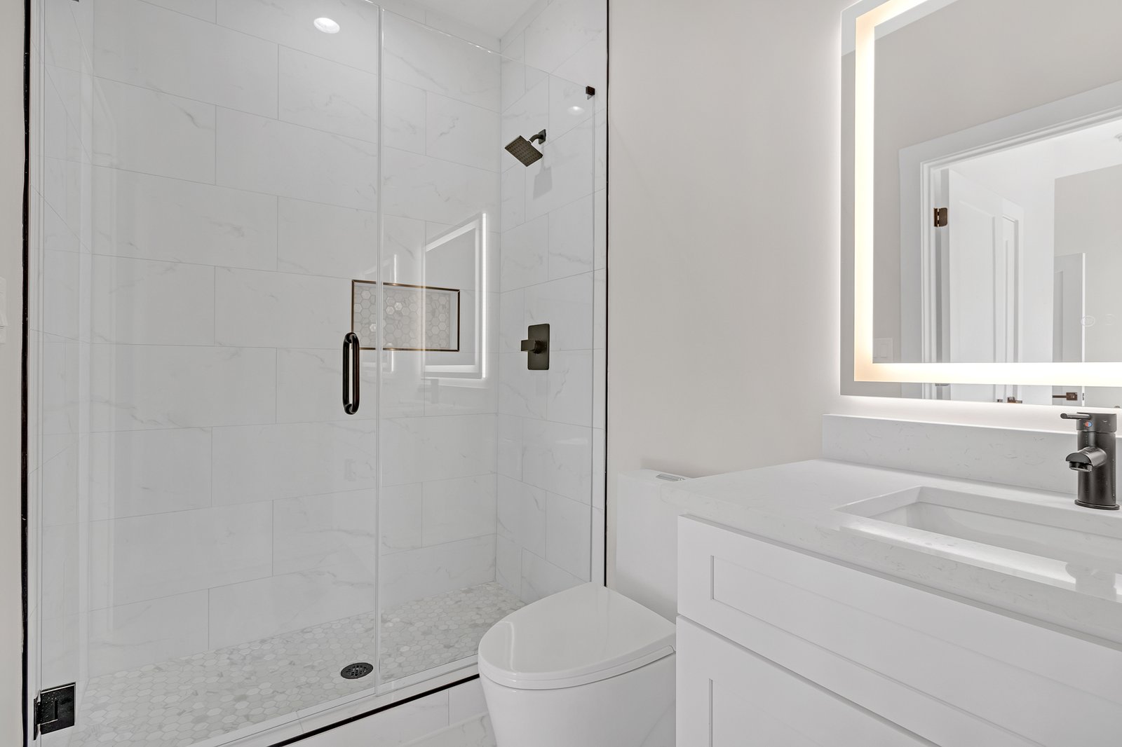 210 Valerie Cir-17