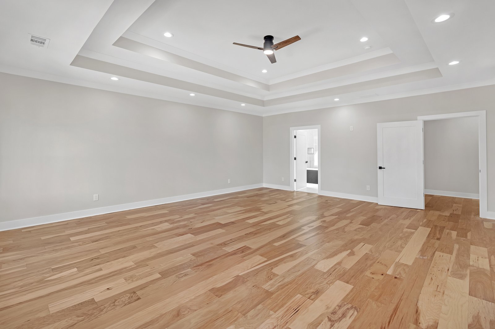 210 Valerie Cir-18