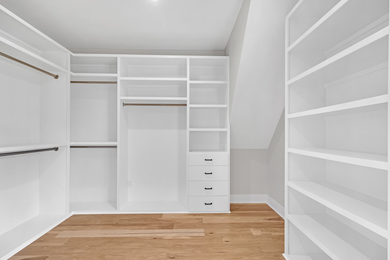 210 Valerie Cir-23
