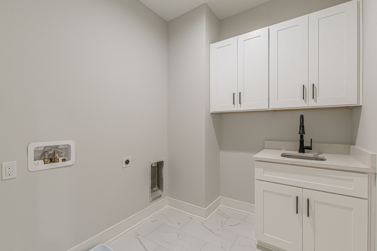 22-web-or-mls-Darwish Dr-22