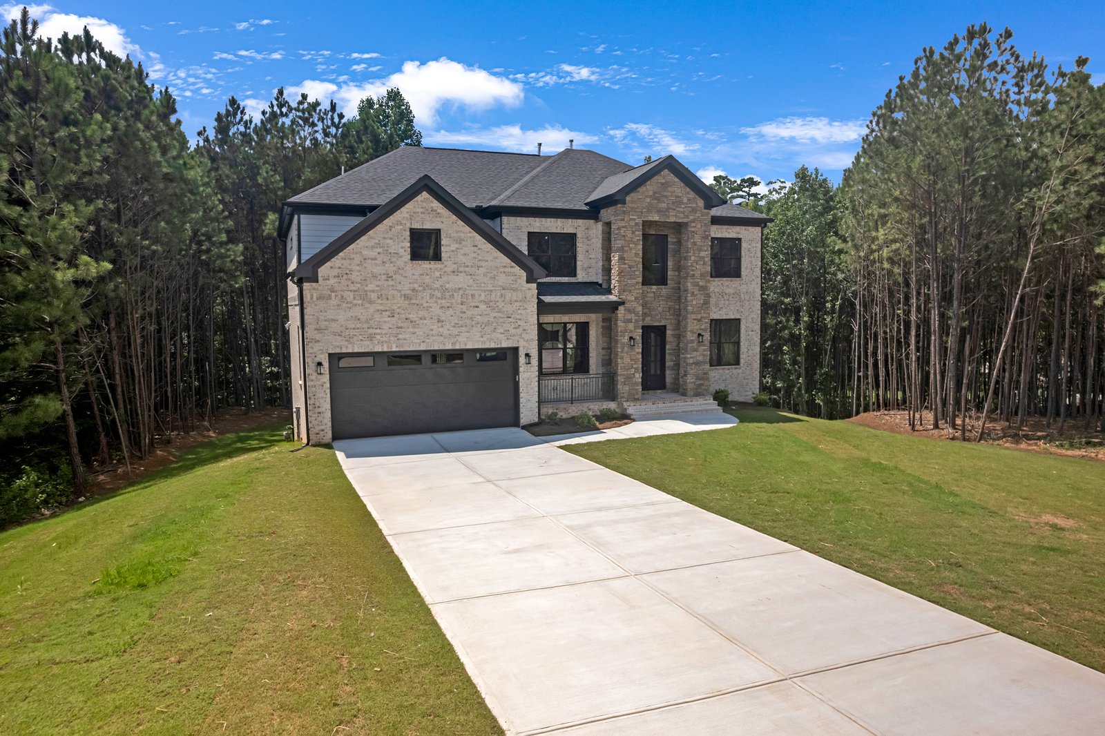 225 Valerie Circle-02