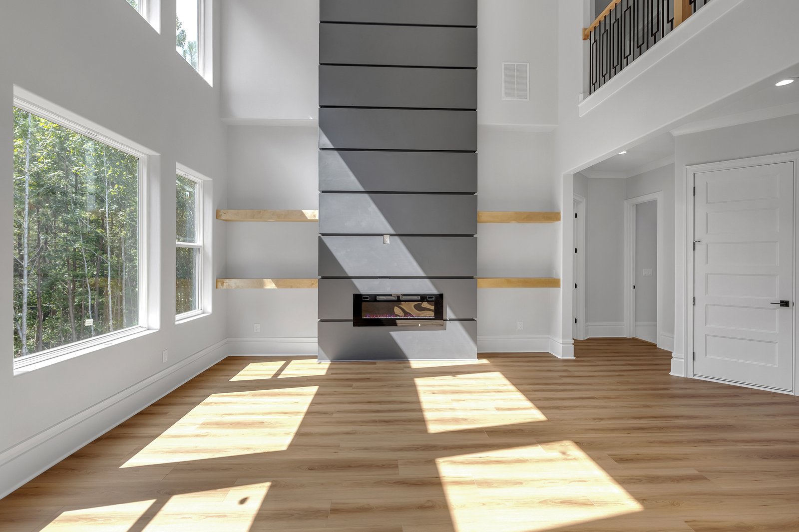 225 Valerie Circle-06