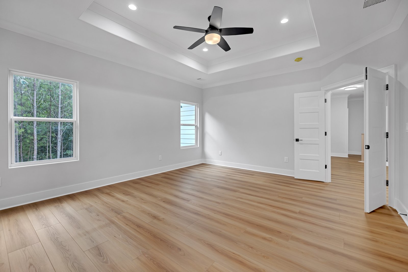 225 Valerie Circle-33