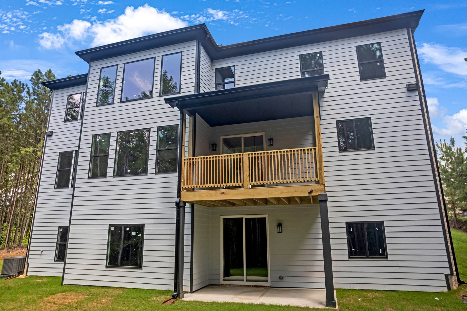 225 Valerie Circle-41