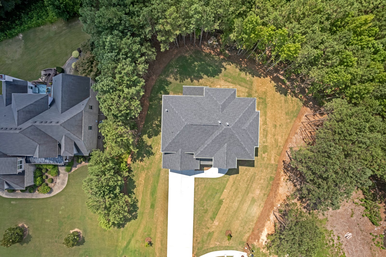 225 Valerie Circle-43