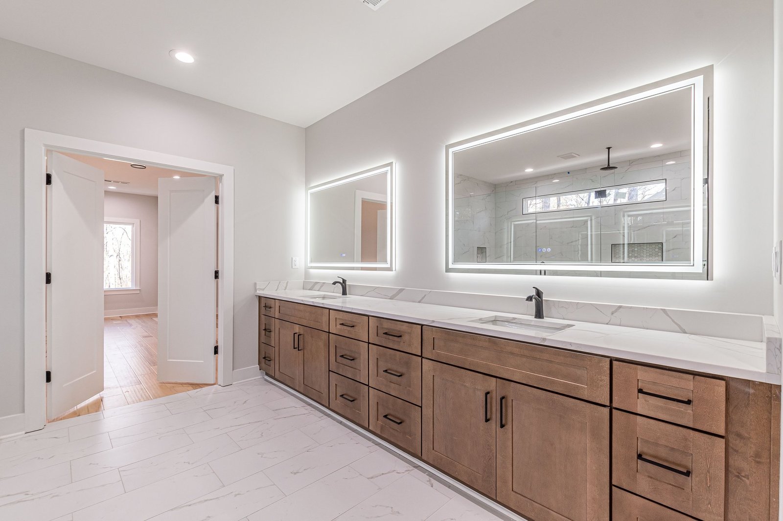 24-web-or-mls-Darwish Dr-24