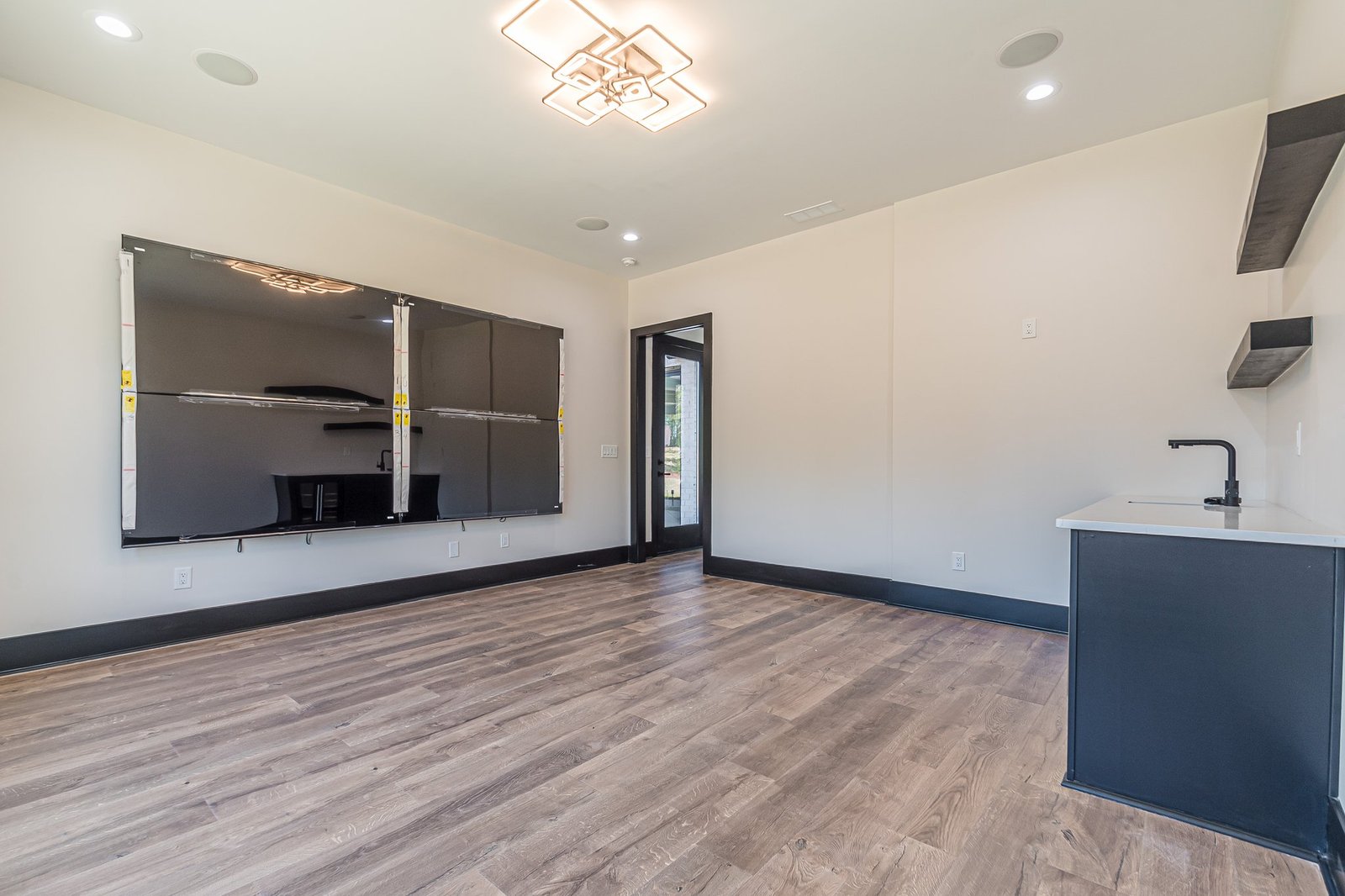 31-web-or-mls-Sandbar Cove-31