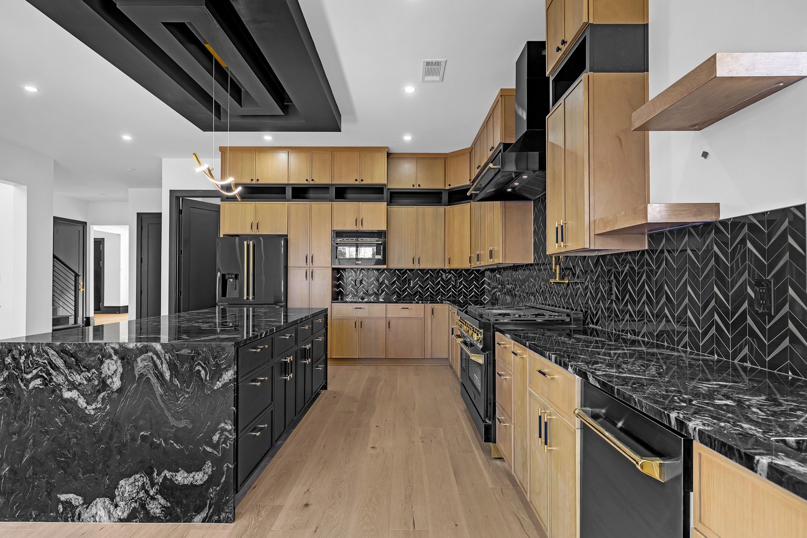 4402 Leola Rd -14