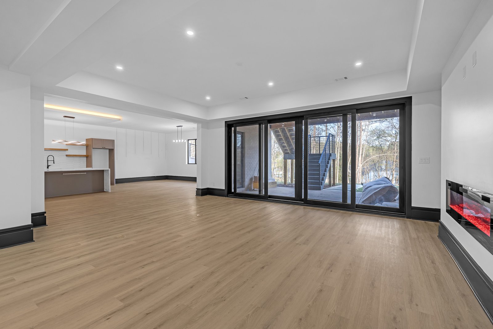 4402 Leola Rd -51