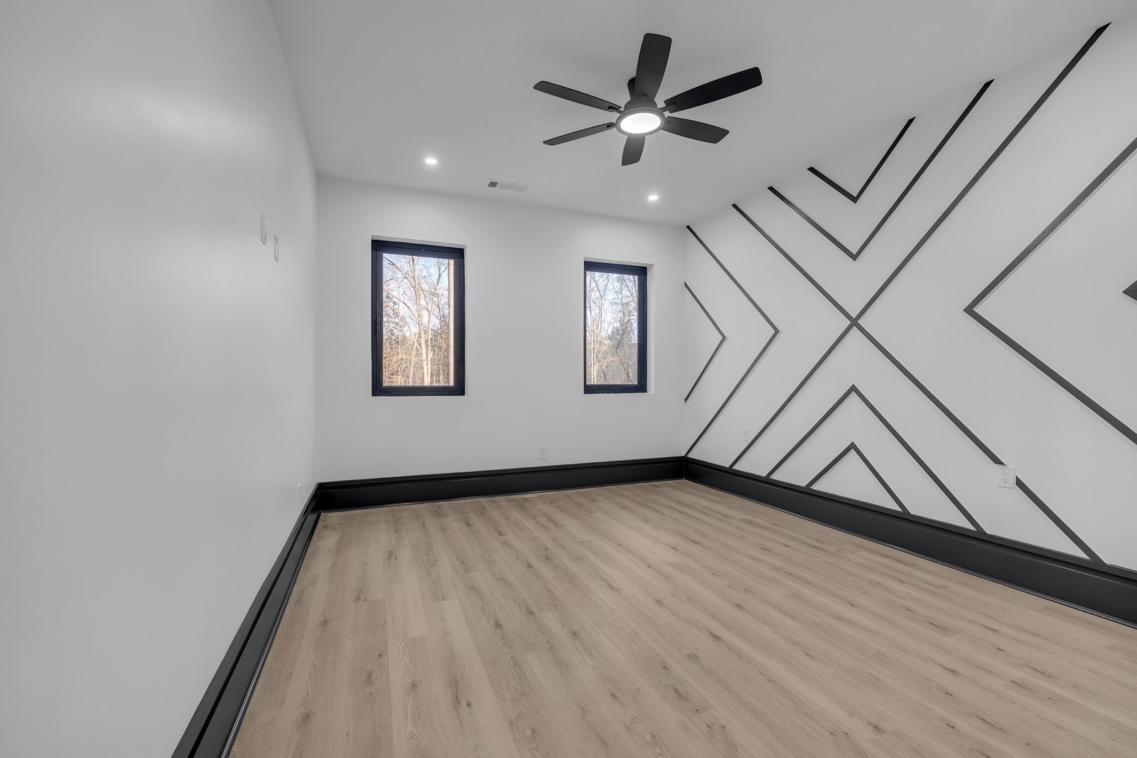 4402 Leola Rd -55