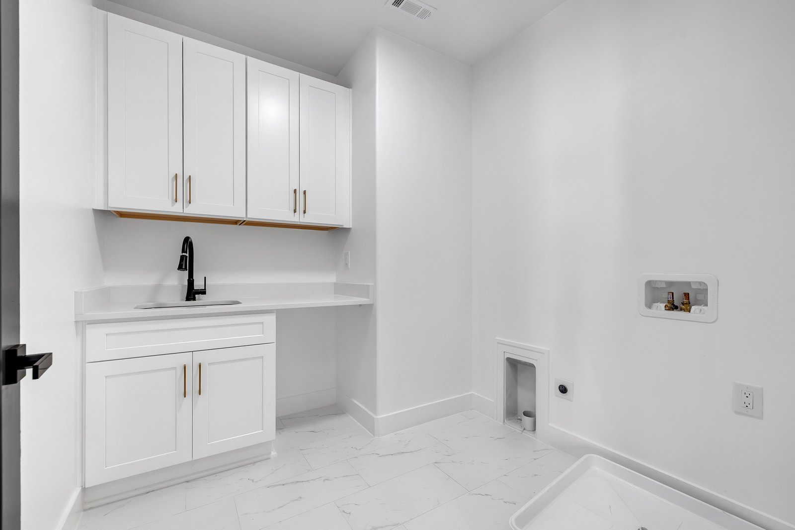 532 Saint Samber Dr-39