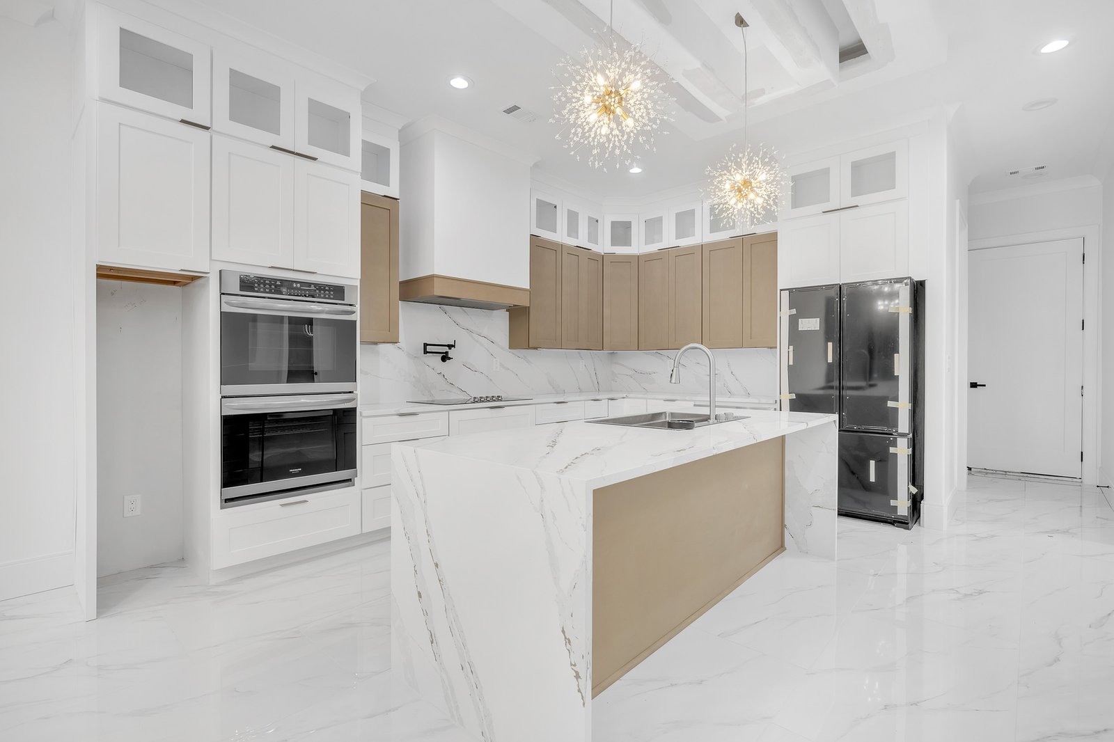 612 Saint Christopher Ln-15