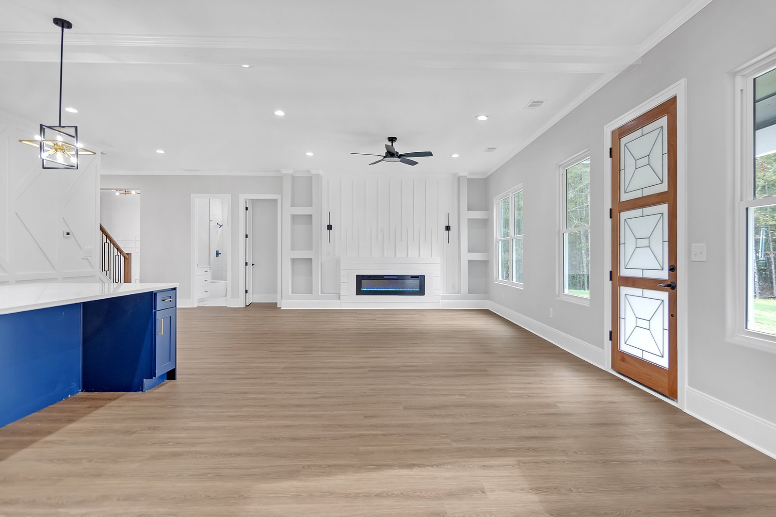 7025 Mandevilla Ln-10