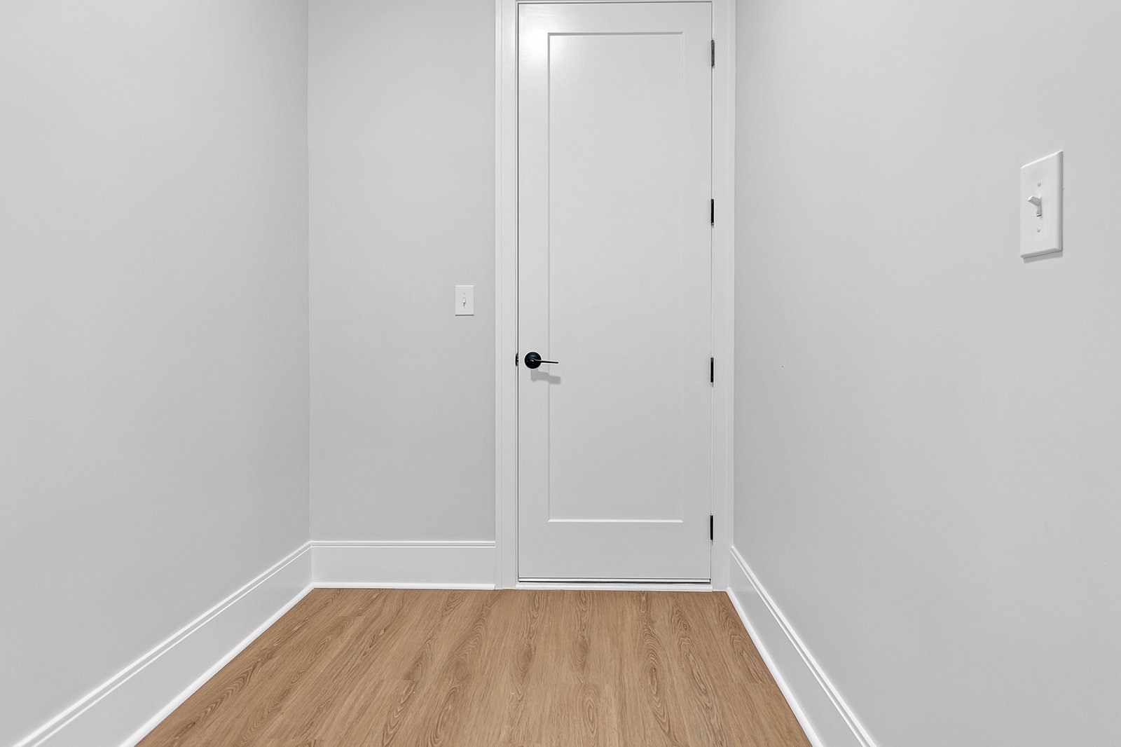 7025 Mandevilla Ln-13