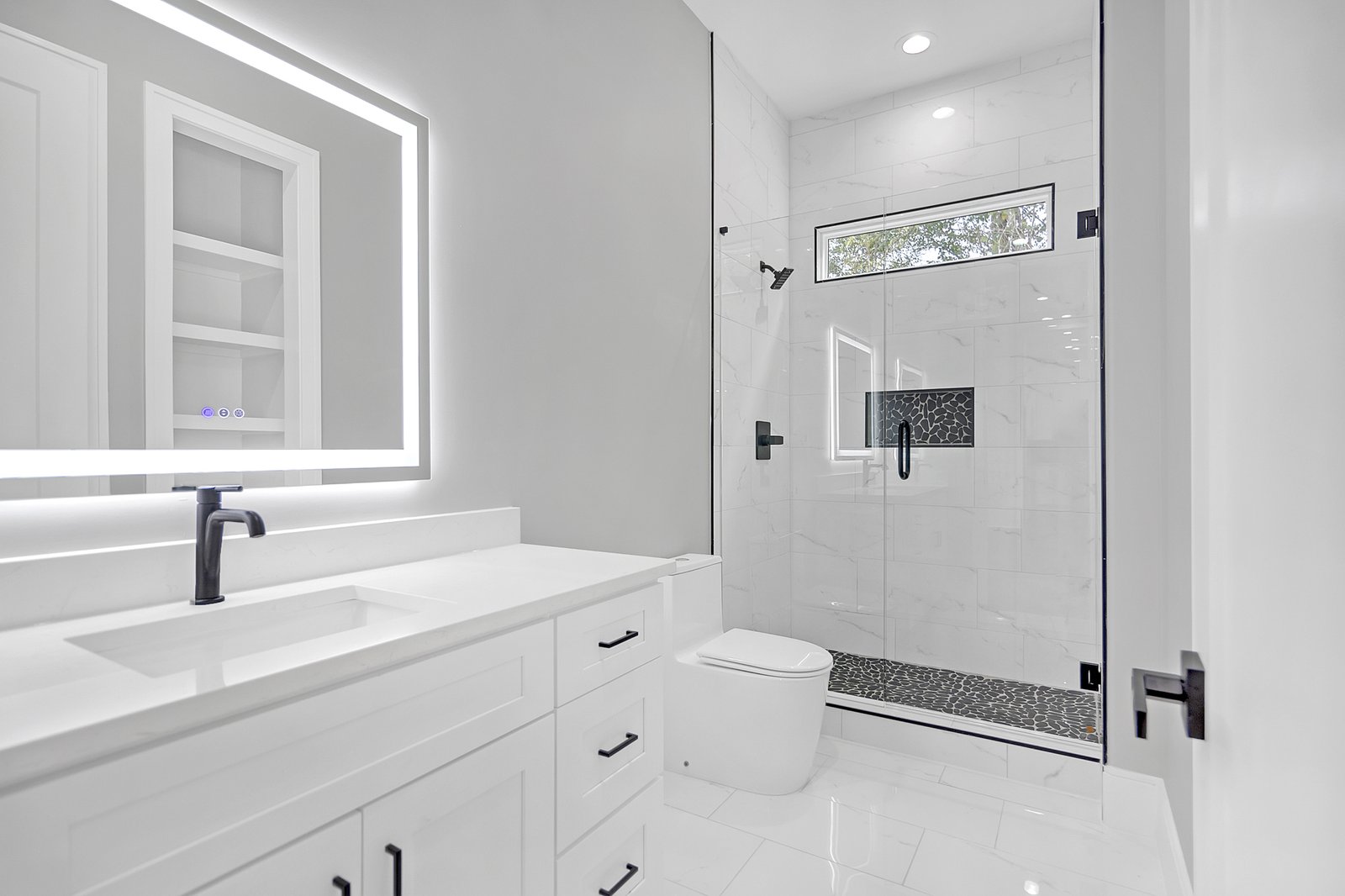 7025 Mandevilla Ln-16