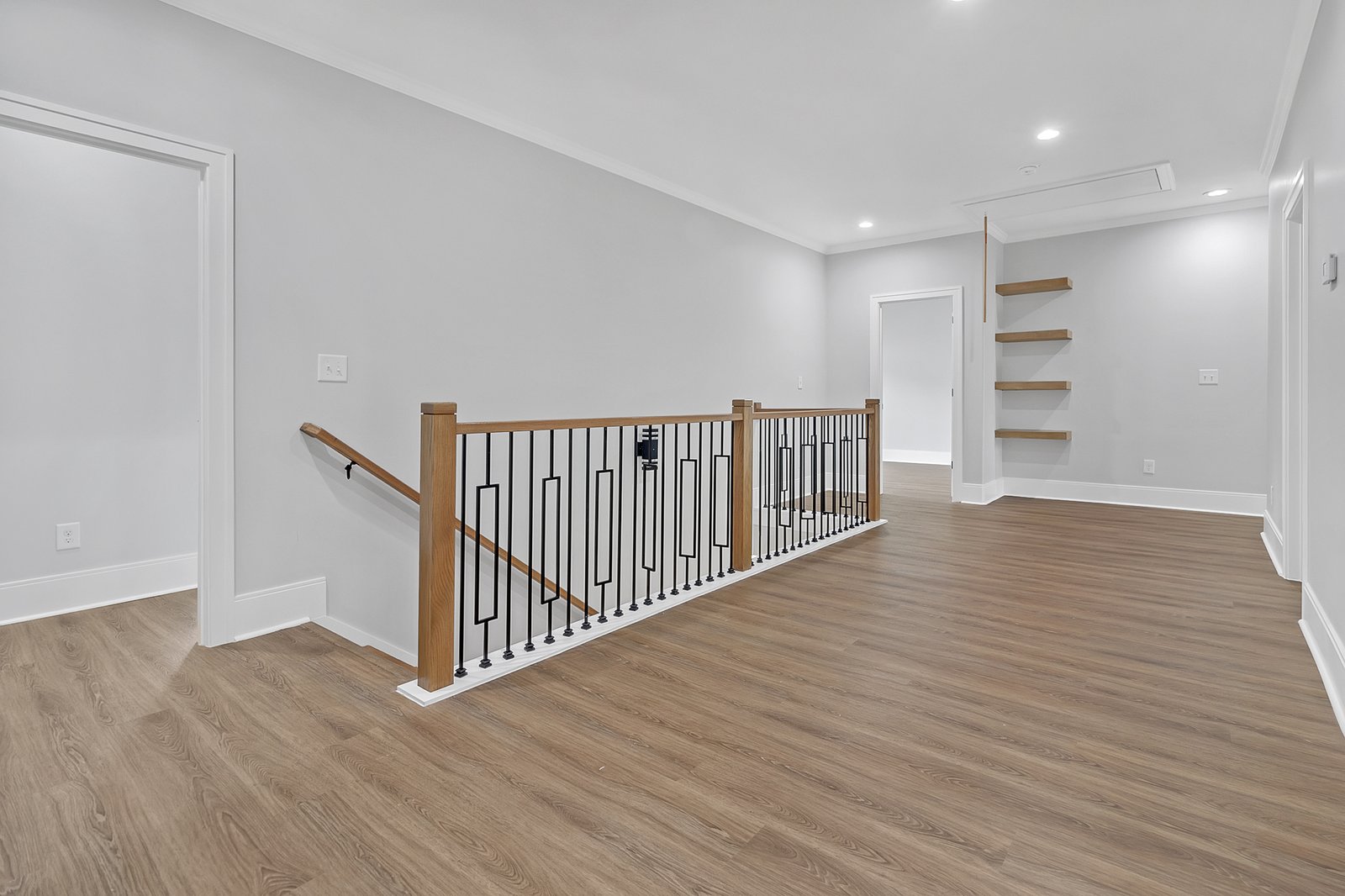 7025 Mandevilla Ln-19