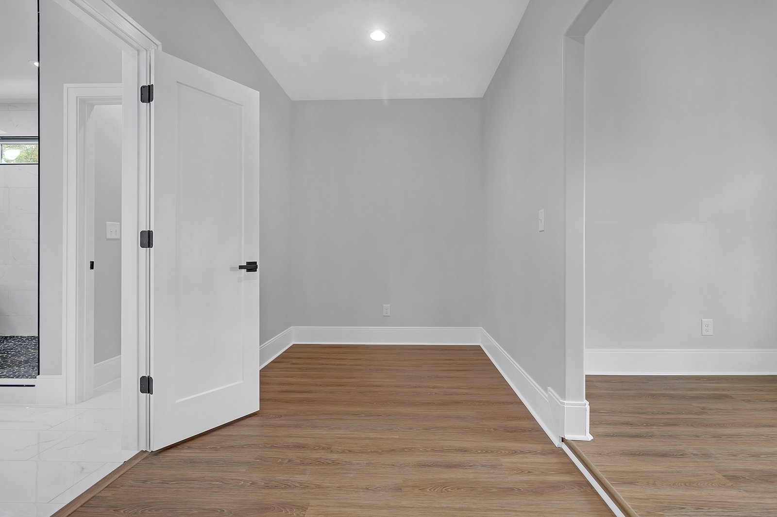 7025 Mandevilla Ln-31