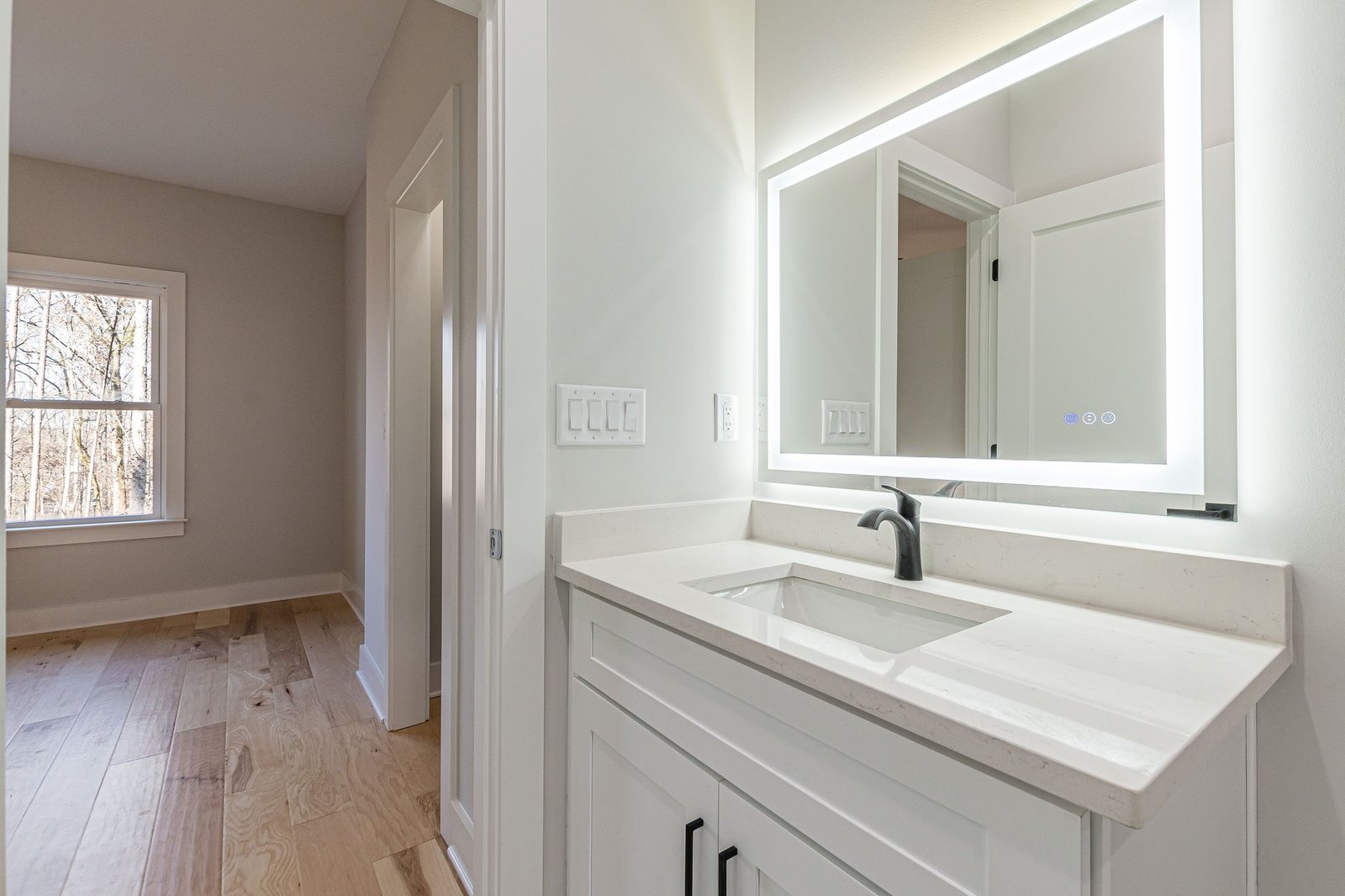 71-web-or-mls-Darwish Dr-71