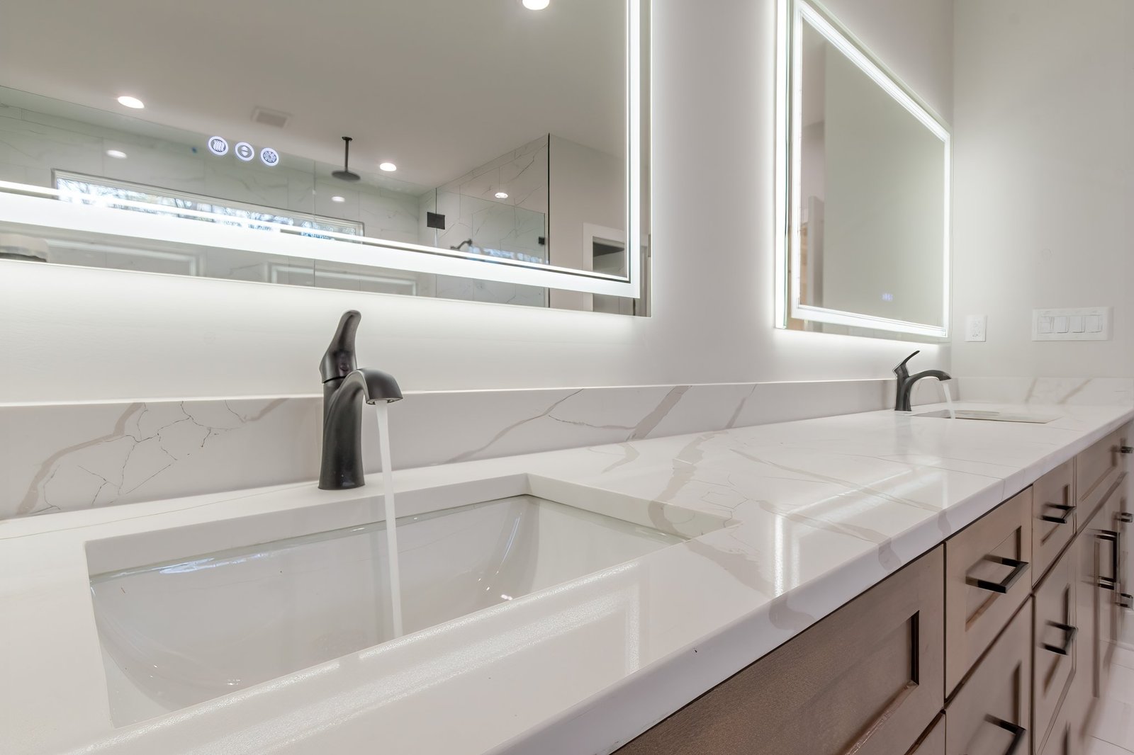 74-web-or-mls-Darwish Dr-74