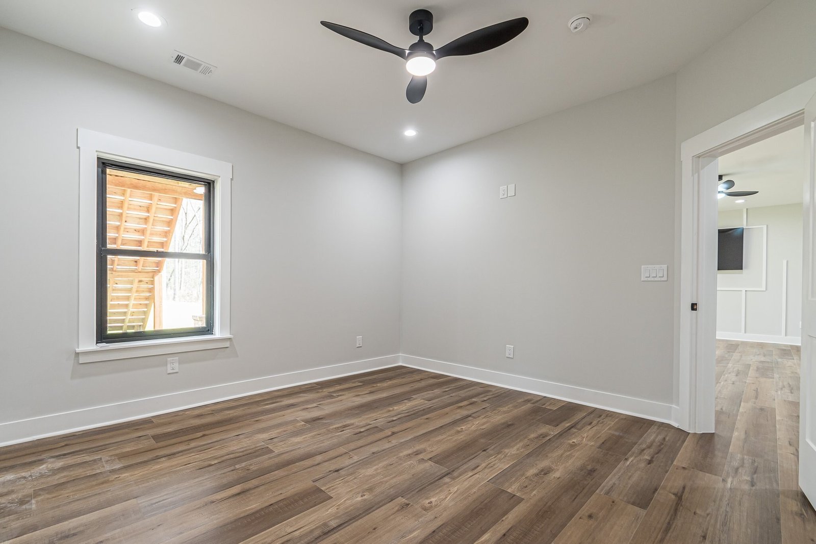 81-web-or-mls-Moray Pl-81