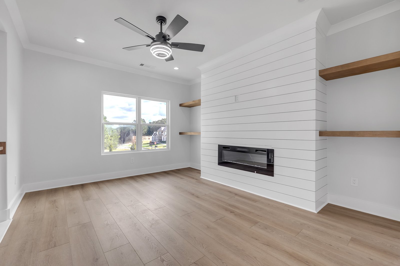 839 Artistry Way-17