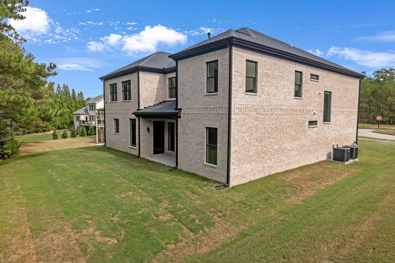 839 Artistry Way-38