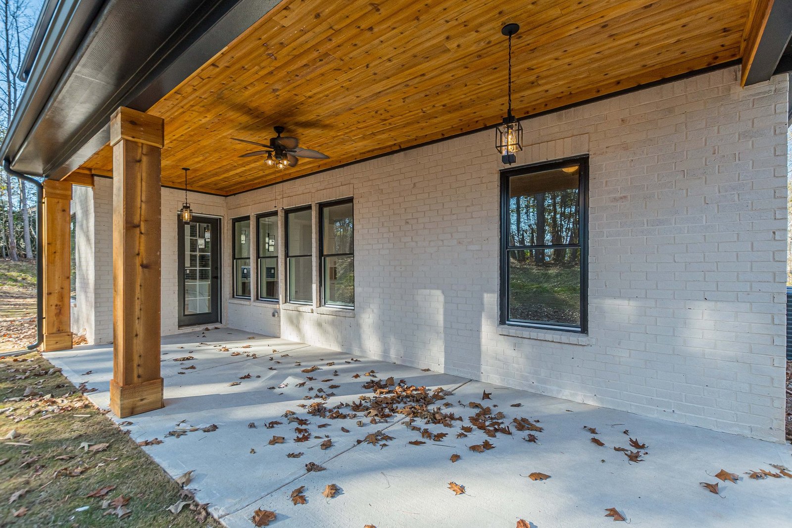 86-web-or-mls-Darwish Dr-86