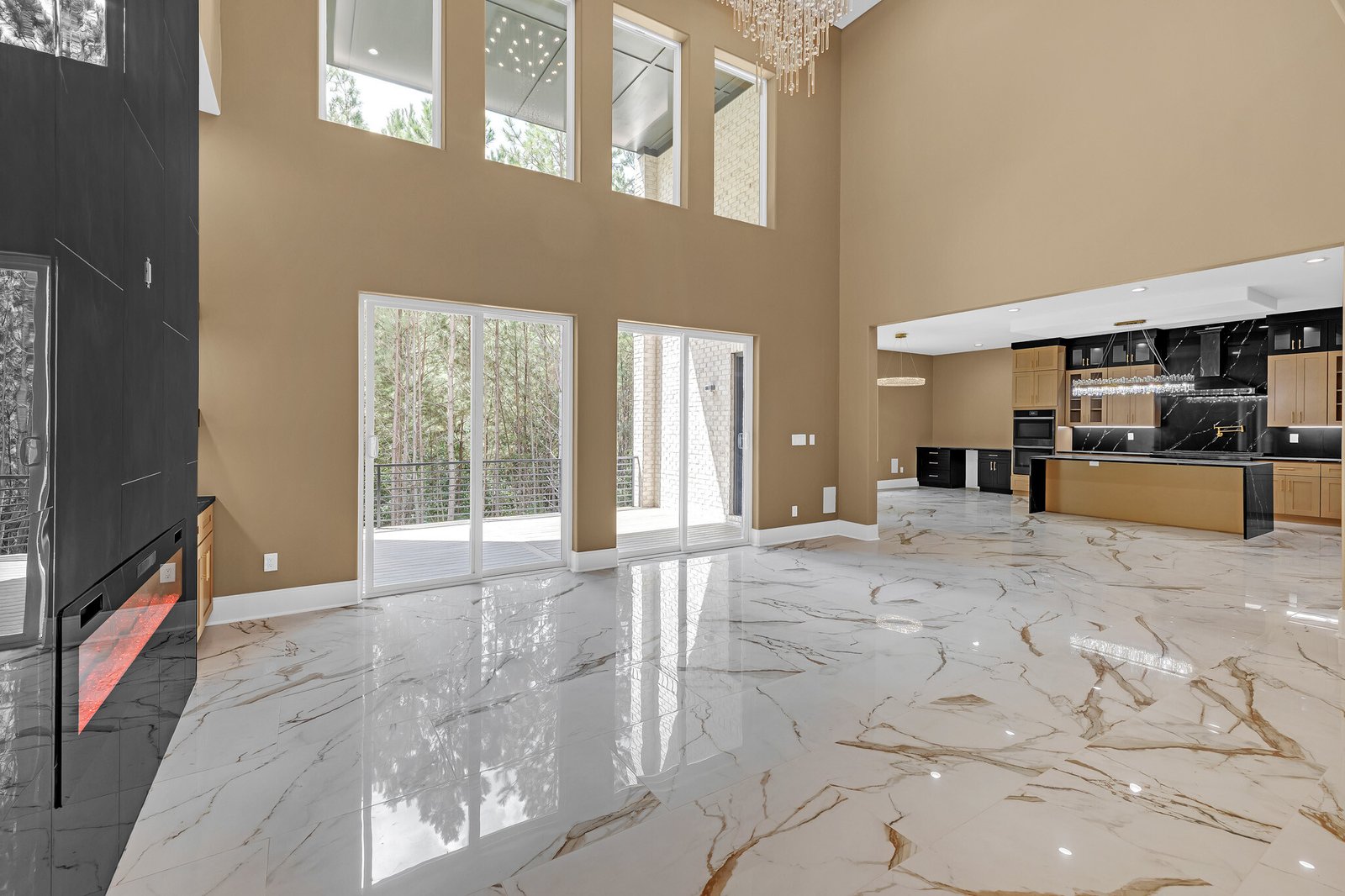 591 Decoupage Dr-16