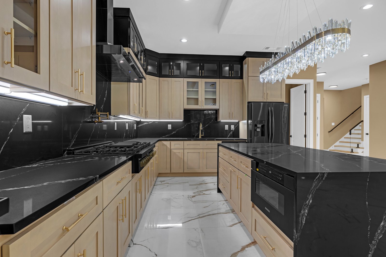 591 Decoupage Dr-20