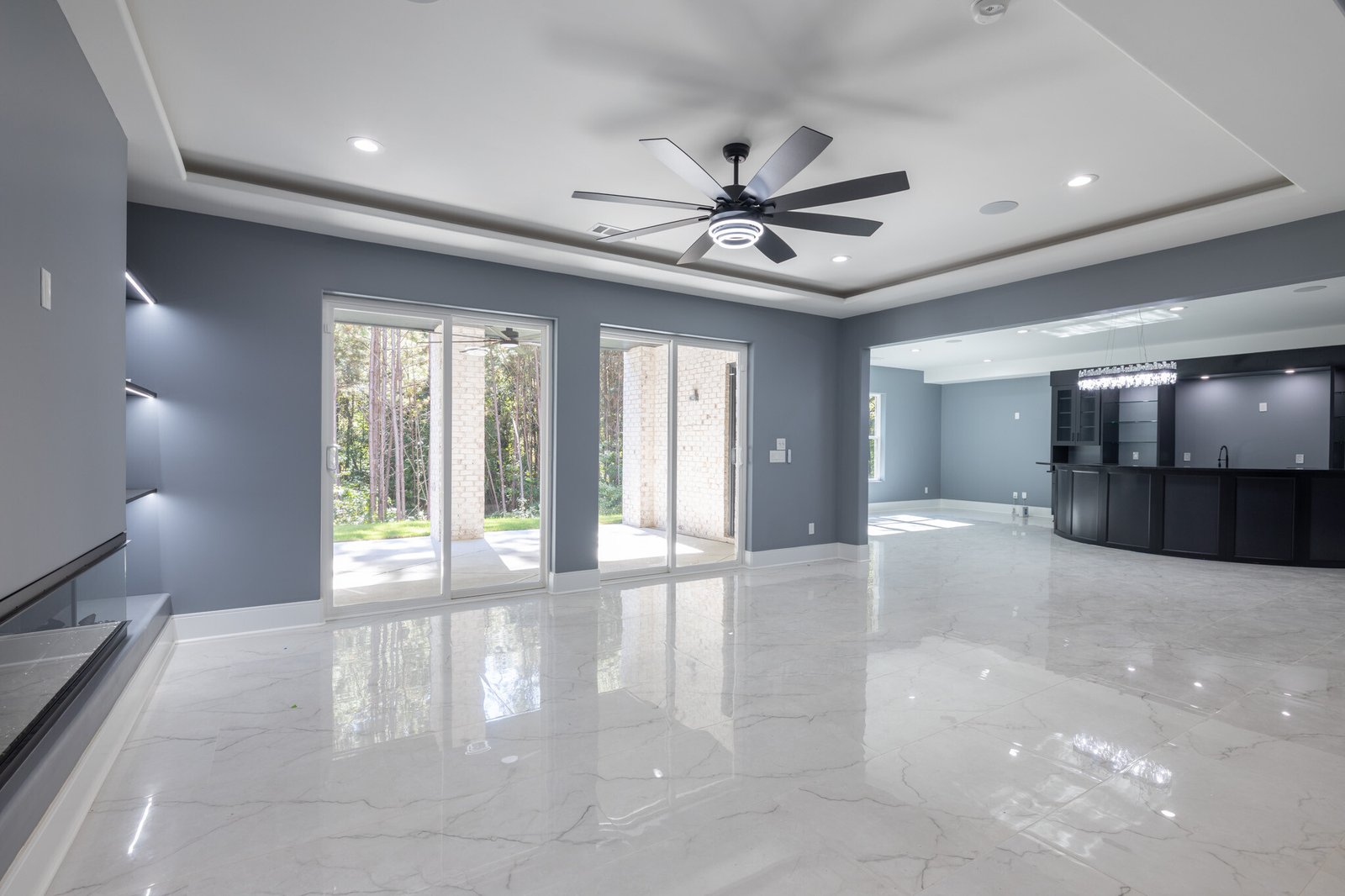 591 Decoupage Dr-72